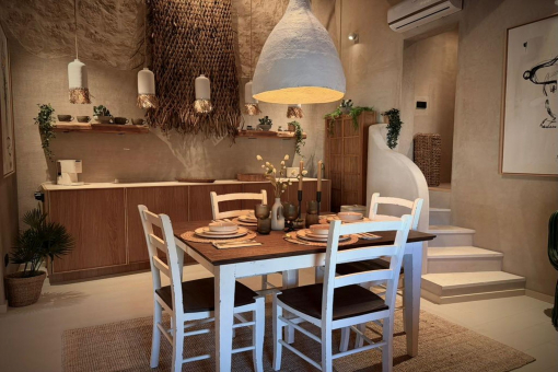 Beautifully Renovated Apartment Directly on the Plaza of Llucmajor