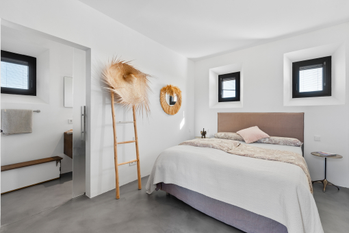 Bedroom with bathroom en Suite