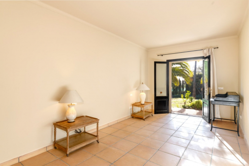 One of the three bedrooms on the groundfloor with access to the garden