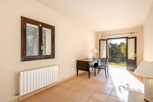 Upstairs - room with many possibilities