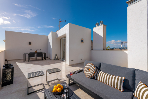 Terraza en la azotea soleada