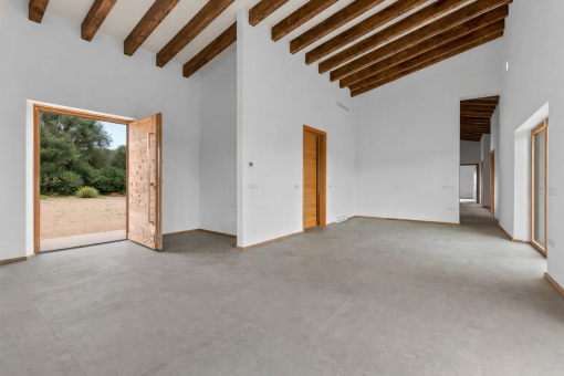 Kitchen and entrance area