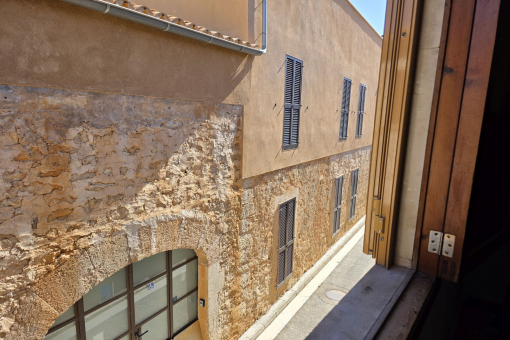 Quiet little street with dead end