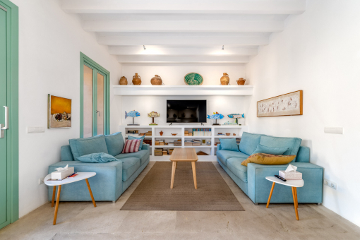 Tastefully renovated living area