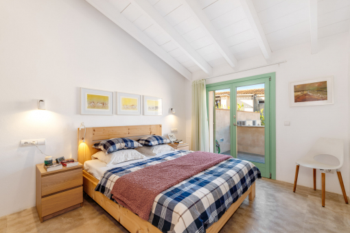 Beautiful double bedroom with terrace