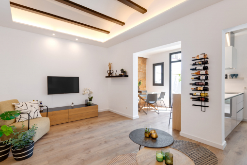 Barrel Vault Ceiling With Indirect Lighting