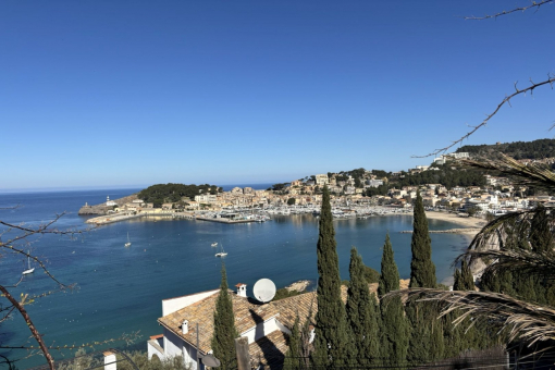 Panoramic views over the bay