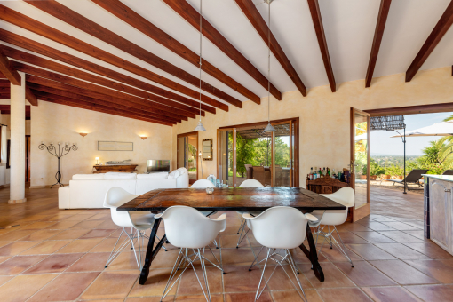 Living and dining area