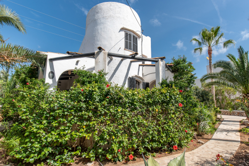 Garten und Terrassen führen rund ums Haus
