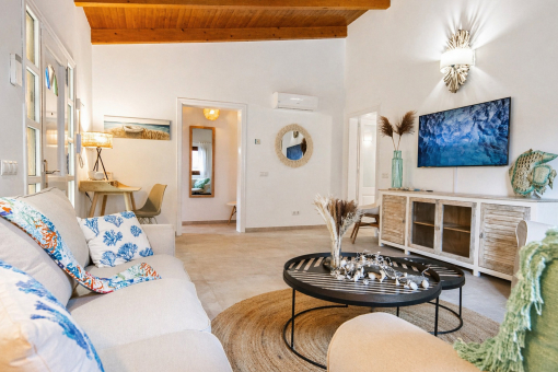 living-room-sandy-beach-Alcudia-holiday-rental-license