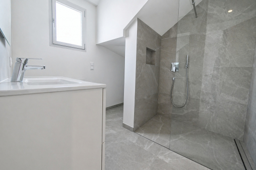 Baño en suite del primer dormitorio