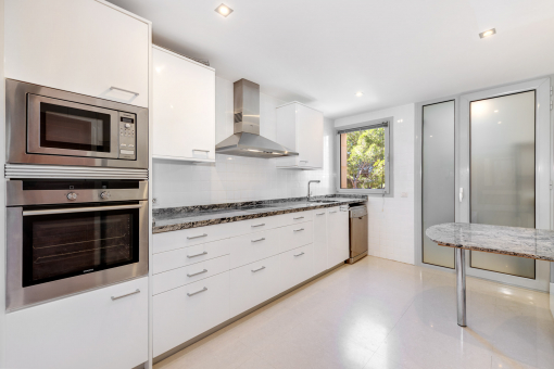 Spacious kitchen