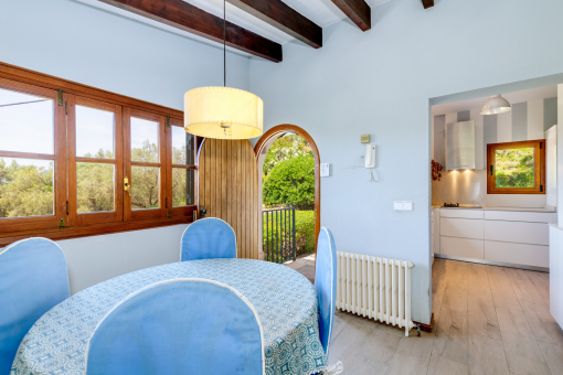 Dining area in kitchen