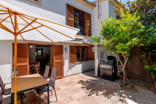 Spacious terrace with barbecue area