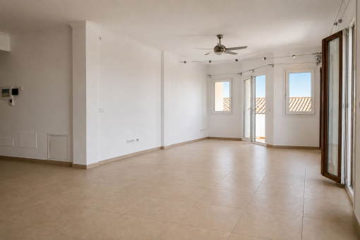 Living and dining area with access to the balcony