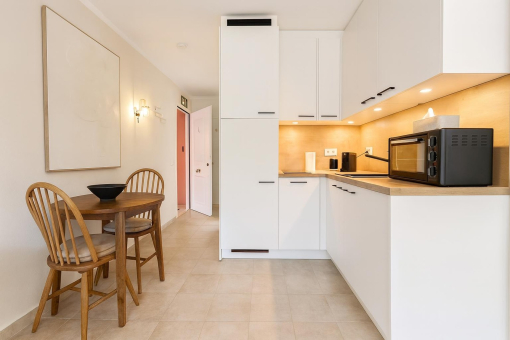 03_kitchen_eating_area_ground_floor_apartment_holiday_license_canyamel_Apartment_Canyamel