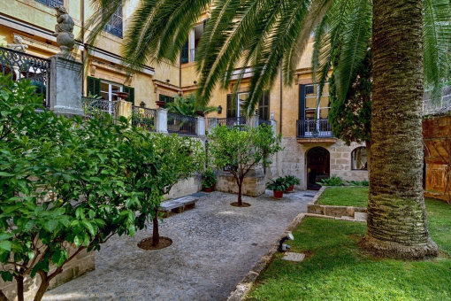 A peaceful oasis in the heart of the Old Town