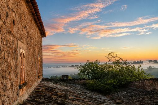 Panoramablick bei tief stehender Sonne