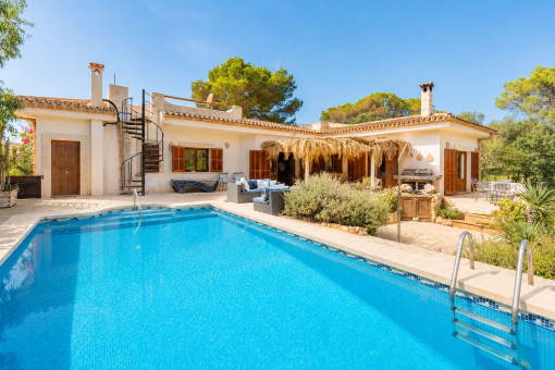 Mediterránea villa en Cap des Moro con piscina y encantador jardín
