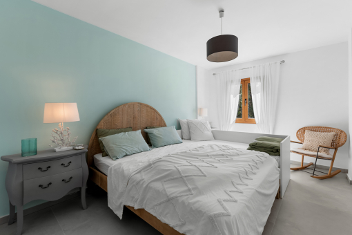 Large Bedroom