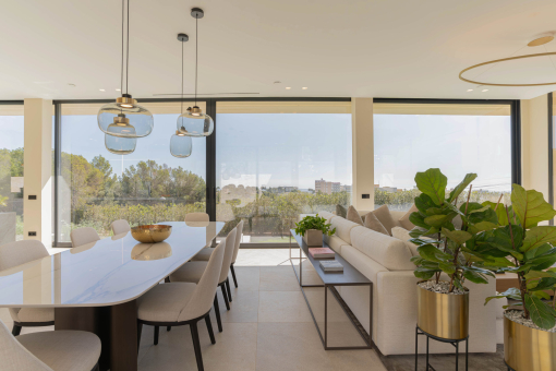 Luminoso salón-comedor