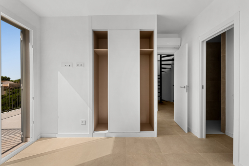 Further bedroom