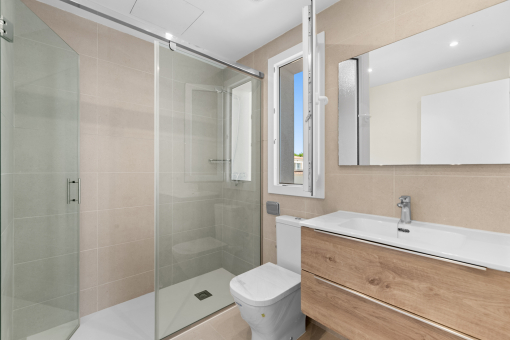Further bathroom