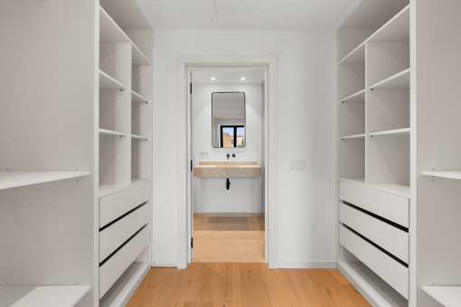 Bathroom and walk-in wardrobe