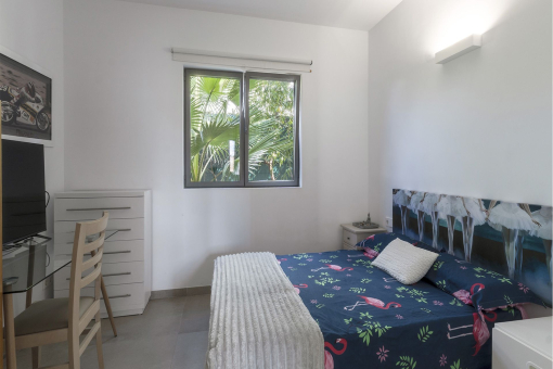 Guest bedroom