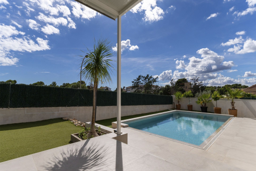 Pool area