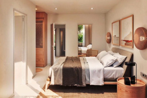 Dormitorio principal con vestidor y baño en suite