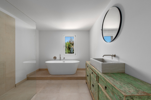 Bathroom with bathtub