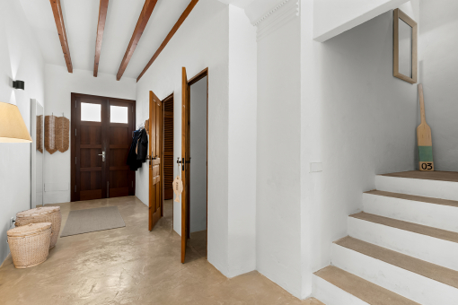 Welcoming Entrance Area