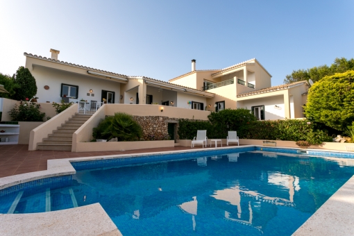 Wonderful, large villa with pool in La Mola