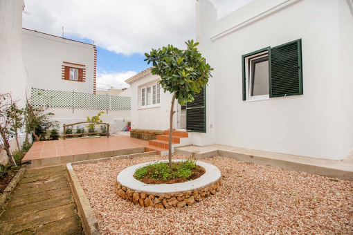 Casa recién reformada con terraza, patio y a sólo 5 minutos de la playa en Punta Prima