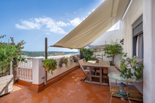 Very beautiful apartment in Mahon with a 60 sqm terrace and views over the rooftops of the town as far as the harbour