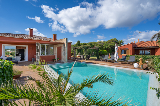 Ruhe und Abwechslung garantiert - Herrliches Anwesen am Meer mit Pool und Meerblick in Punta Prima