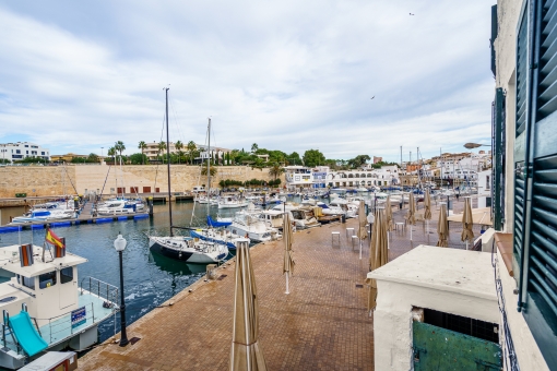 Der Hafen von Ciutadella con der Wohnung aus