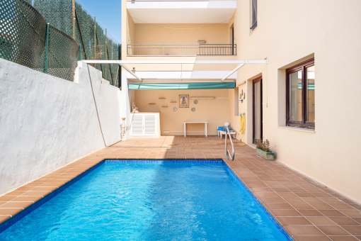 Modern, newly-built duplex-apartment with pool and garage, clean and ready for occupation near the sea and Cales Fonts Es Castell, Menorca