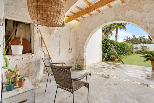 Fantastic and tastefully renovated village house with terrace and garden in the village of Alaior