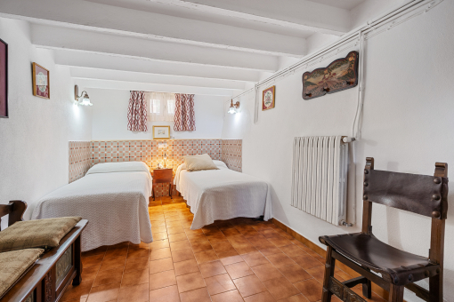 Guest bedroom