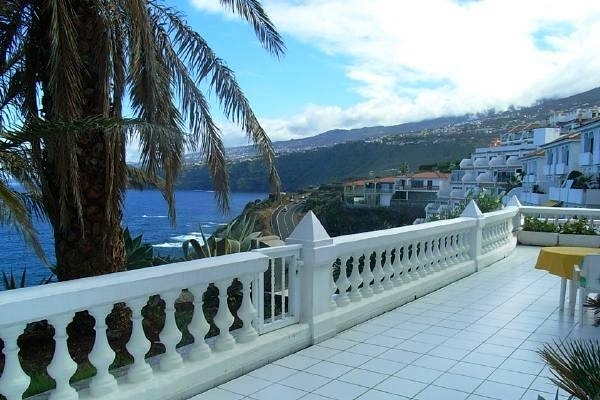 Large terrace with sea view