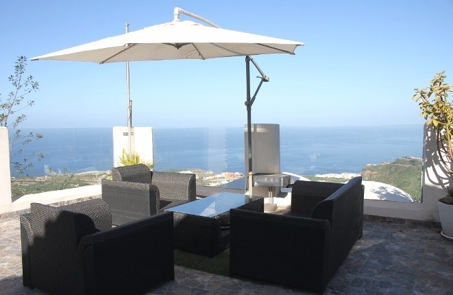 Modern renovated finca with 10.000m² land and fantastic sea view