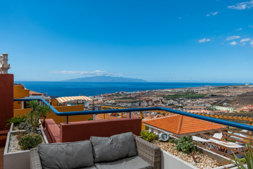 Nice apartment with large terrace and sea views in the prestigious area of Costa Adeje