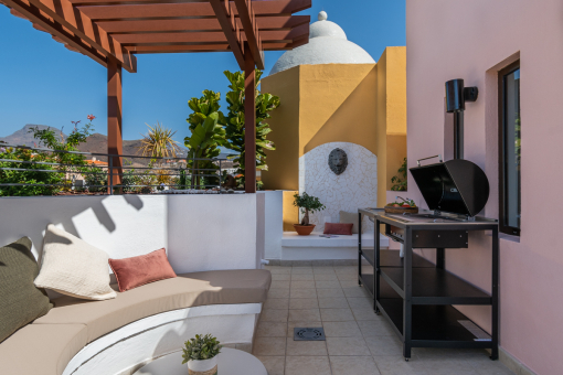 Geräumige 2-Zimmer-Wohnung mit privater Dachterrasse und Meerblick in Los Cristianos