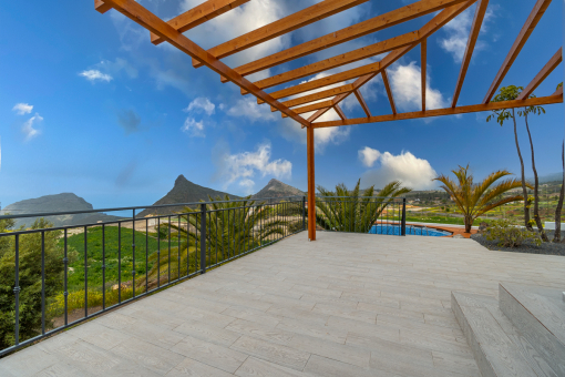 An oasis of peace between mountains and sea: Exclusive house in Ifonche, South of Tenerife
