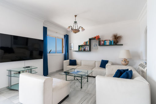 Living and dining area