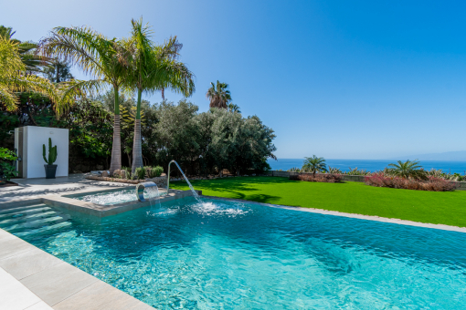 Traumvilla mit Meerblick und exklusivem Luxus