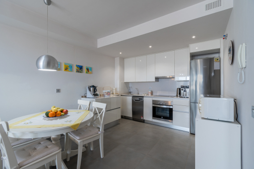 Küche und Essbereich