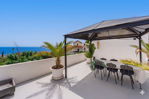 house in Los Menores